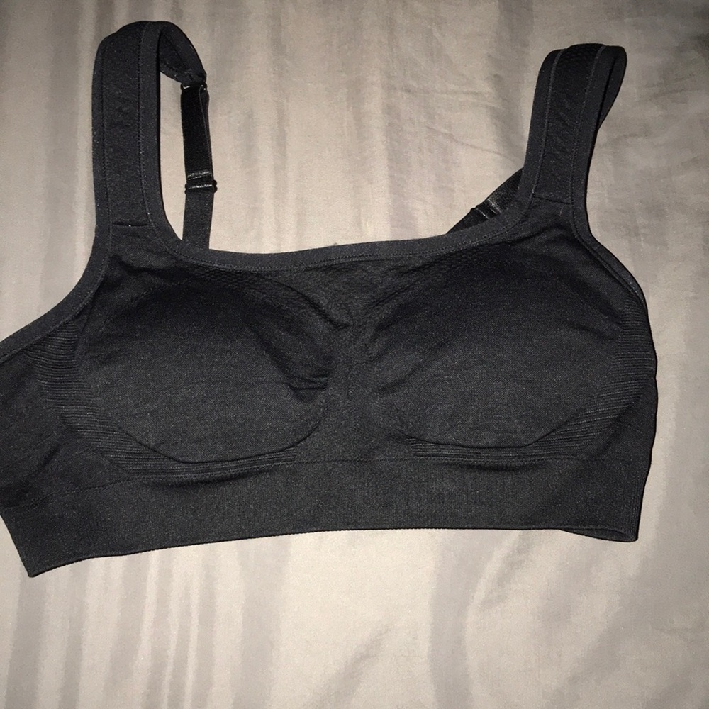 Jokey brand sports, sleep, wear bra